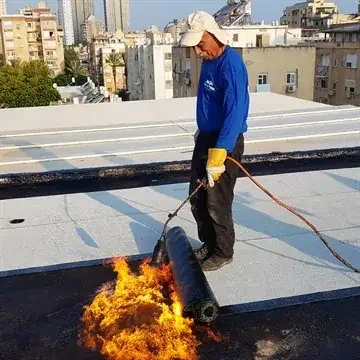 יריעות ביטומניות נחשבת לשיטת האיטום המוצלחת והמומלצת ביותר.